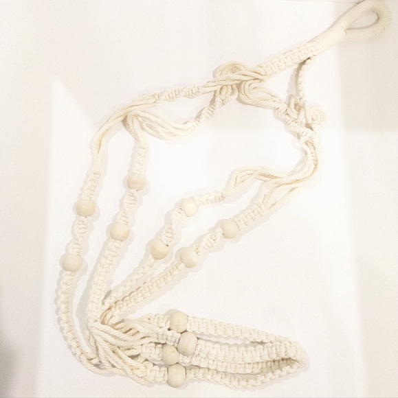 Macrame Plant Hanging - Picture 1 of 2